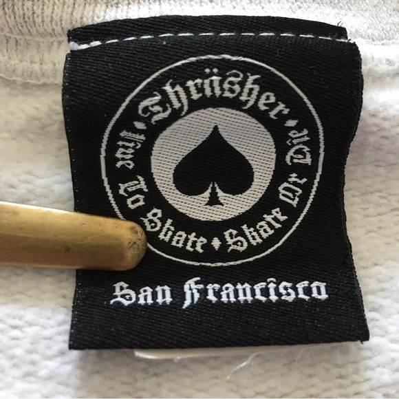 Thrasher Magazine Godzilla Crew Neck Light Gray Mens Sweatshirt SKATER Sz M - Picture 4 of 6